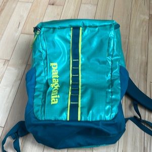 Patagonia black hole backpack 25L